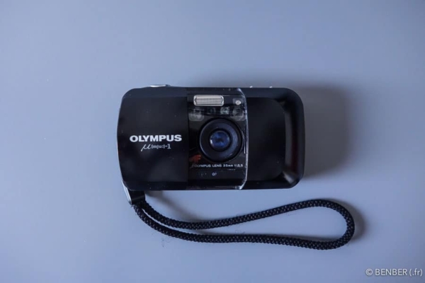 Appareil Photo Argentique Olympus IS-10 Avec Sacoche Et Notice - Occasion