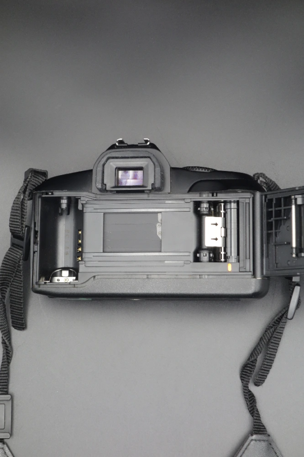 Canon EOS 850 benber shop appareil photo argentique