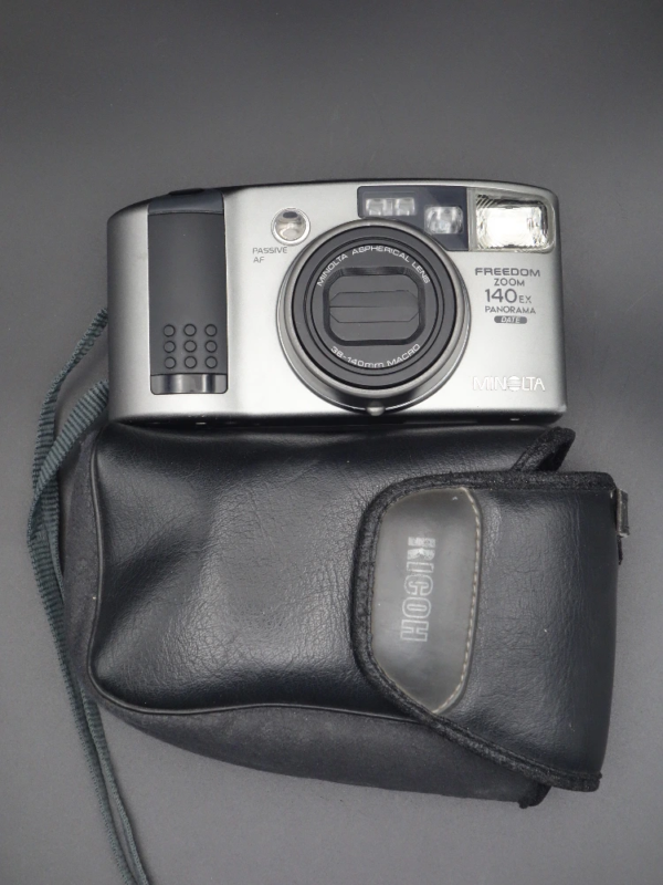 Minolta Riva Zoom 140 EX Panorama Date benber shop appareil photo argentique